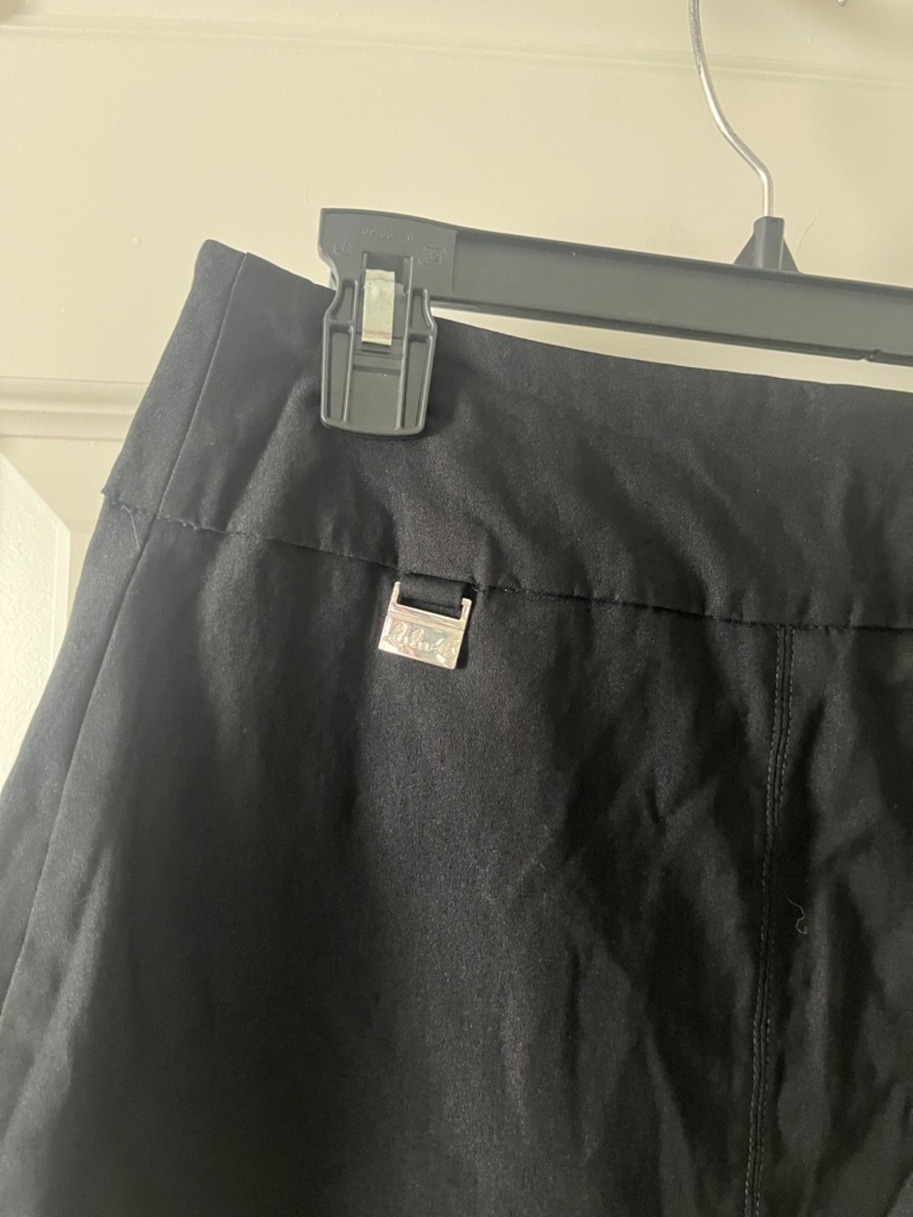 Lulu-B Black Scalloped Hem Mini Skirt - Picture 5 of 9